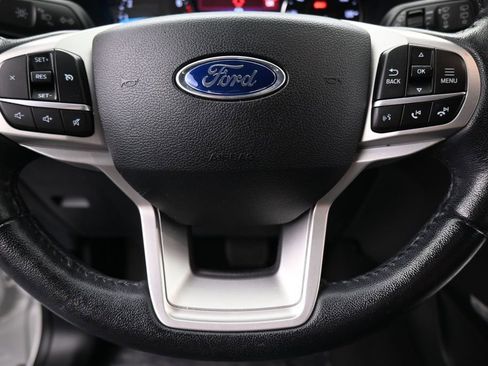 Used 2021 Ford Explorer XLT w/ Equipment Group 202A RWD image 32