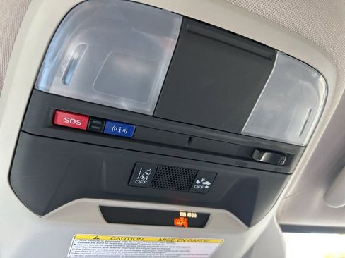 Used 2019 Subaru Crosstrek 2.0i Limited image 38