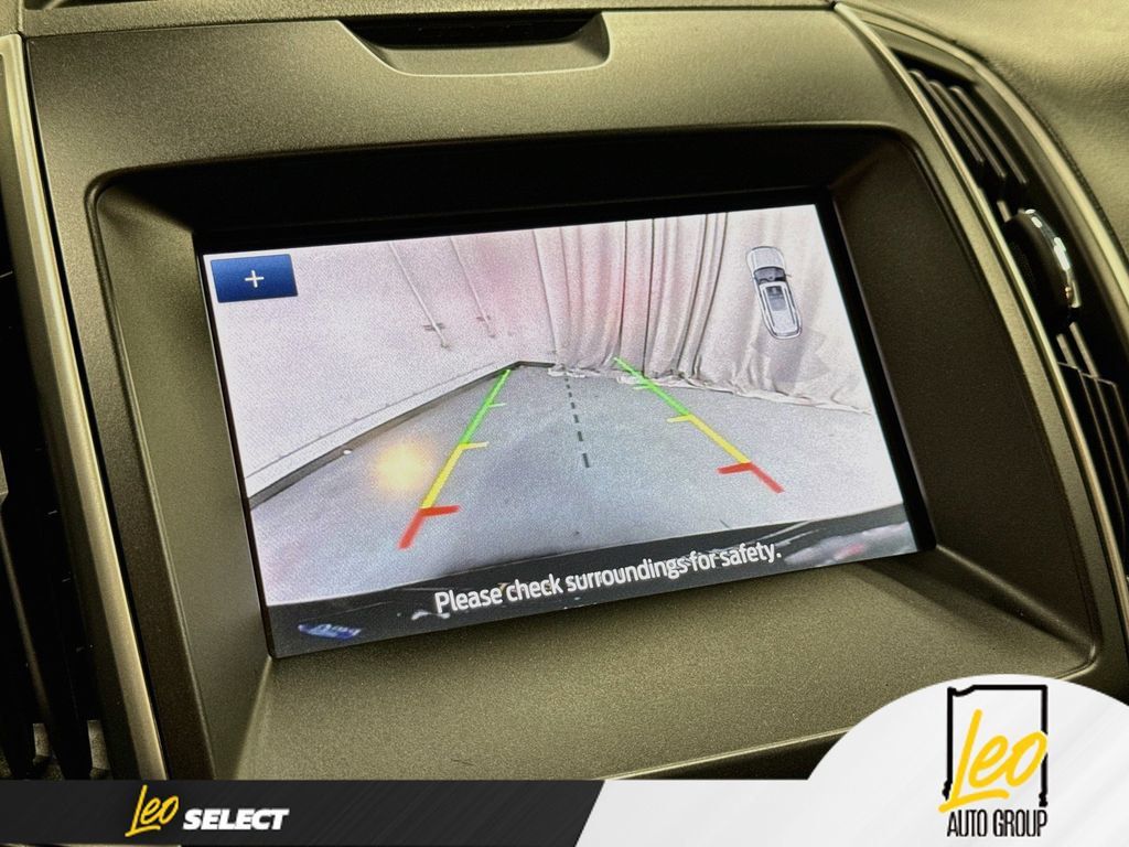 Used 2020 Ford Edge SEL w/ Convenience Package AWD/4WD image 16