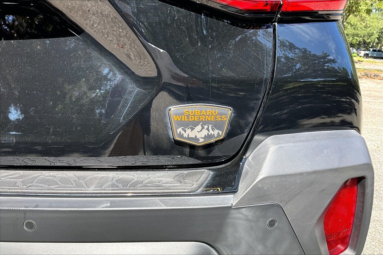Used 2024 Subaru Crosstrek 2.5i Wilderness w/ Crosstrek Mirror Package AWD/4WD image 21