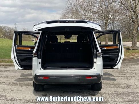 Used 2022 Jeep Grand Wagoneer Series III w/ Rear Seat Video Group 1 image 48