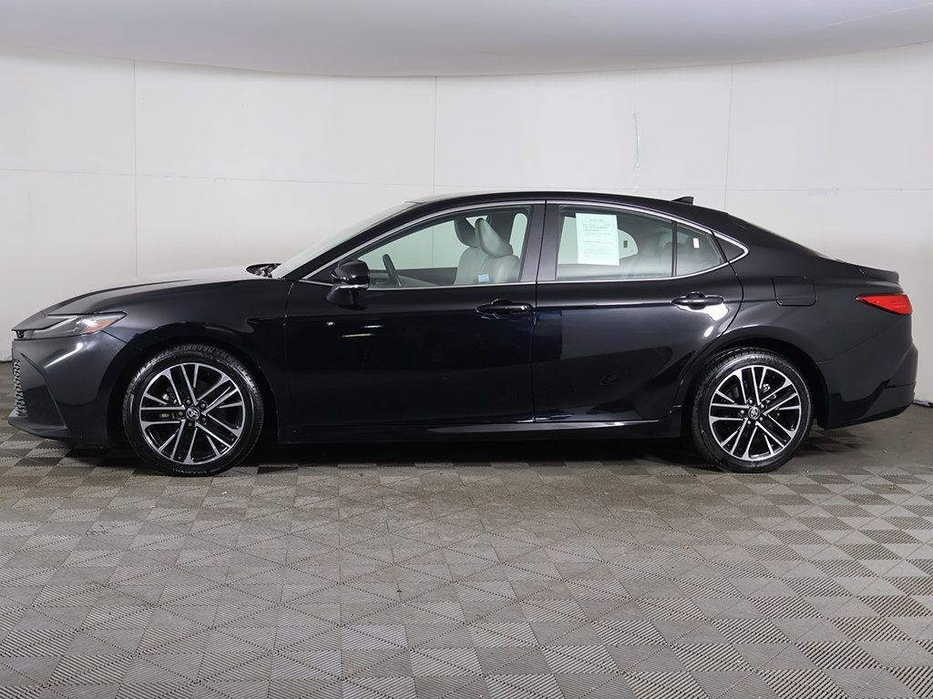 Used 2025 Toyota Camry XLE FWD image 16