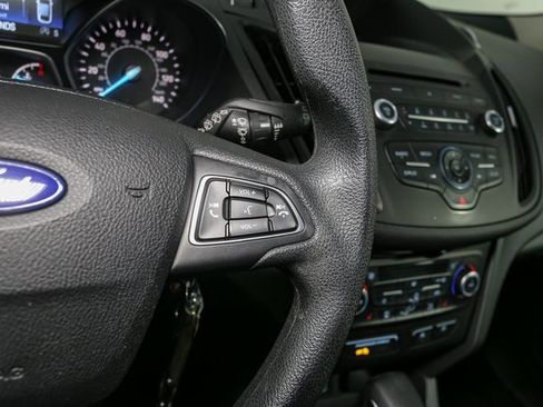 Used 2018 Ford Escape SE image 27