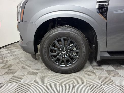 Used 2025 Nissan Armada SV image 10