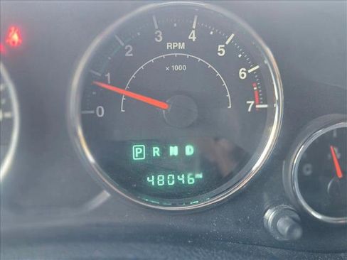 Used 2017 Jeep Wrangler Unlimited Sahara image 8