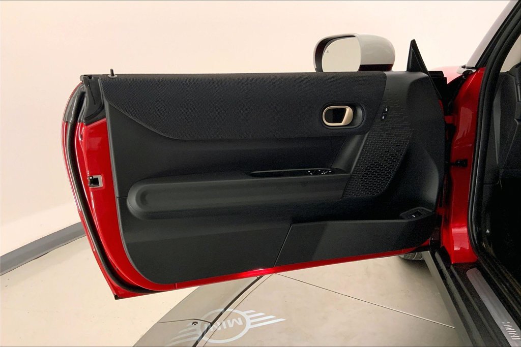 Certified 2025 MINI Cooper S FWD image 24