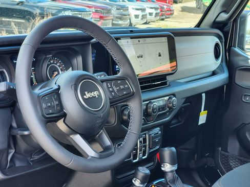 New 2025 Jeep Wrangler Sport S image 23