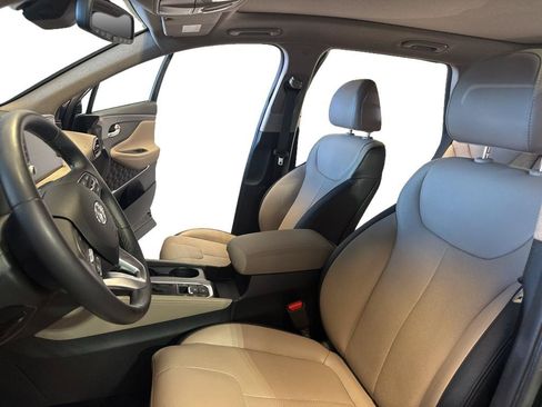 Used 2019 Hyundai Santa Fe AWD image 16