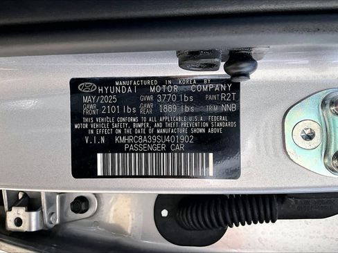 Certified 2025 Hyundai Venue SEL image 34