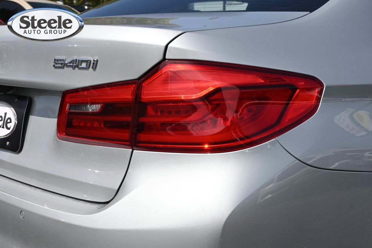 Used 2017 BMW 540i RWD image 21