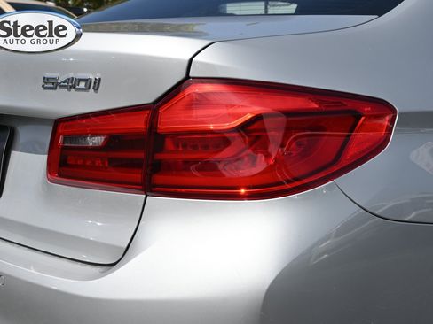 Used 2017 BMW 540i RWD image 21
