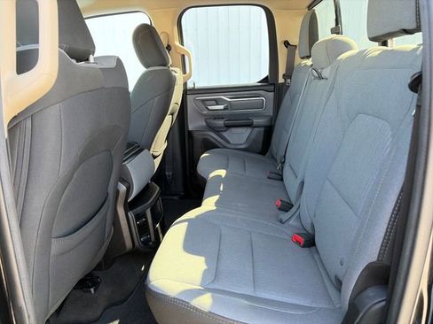 Used 2019 RAM 1500 Big Horn AWD/4WD image 37