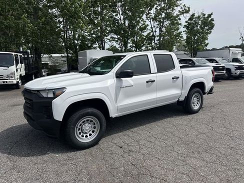 New 2026 Chevrolet Colorado W/T AWD/4WD image 2