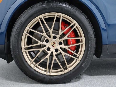 Certified 2026 Porsche Cayenne S AWD/4WD image 40