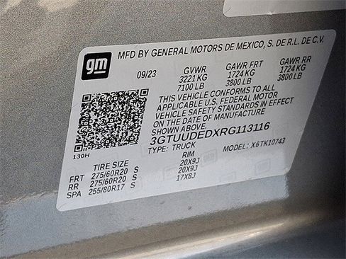 Used 2024 GMC Sierra 1500 SLT w/ SLT Premium Plus Package image 28