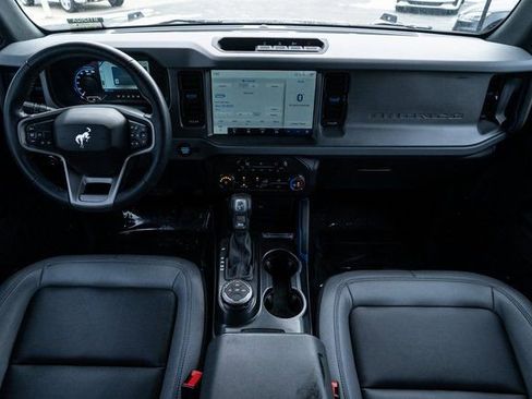 Used 2024 Ford Bronco Black Diamond image 13