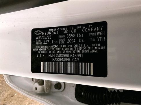 Used 2024 Hyundai Elantra SEL w/ Convenience Package FWD image 32