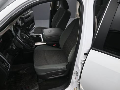 Used 2015 RAM 1500 Big Horn image 11