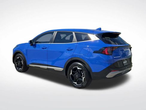 Used 2026 Kia Sportage EX FWD image 5