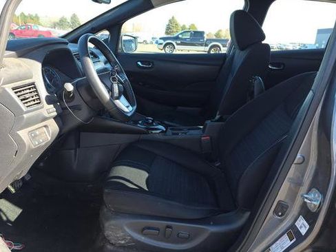 Used 2025 Nissan Leaf SV Plus image 5