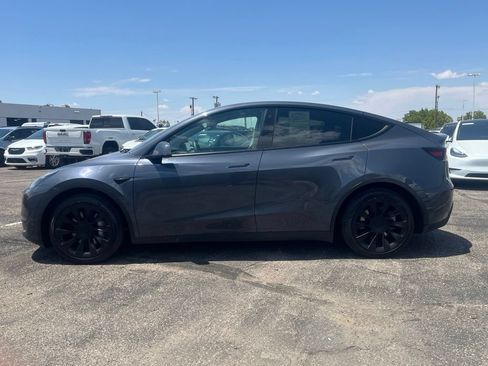 Used 2023 Tesla Model Y Long Range AWD/4WD image 4
