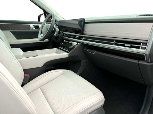 Certified 2025 Hyundai Santa Fe Calligraphy image 15