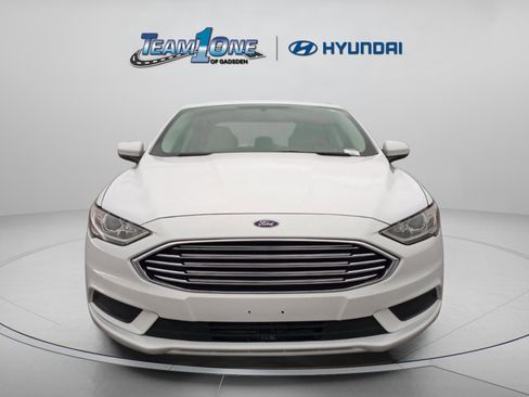 Used 2018 Ford Fusion S image 2