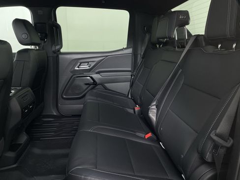 New 2025 Chevrolet Silverado EV LT image 83