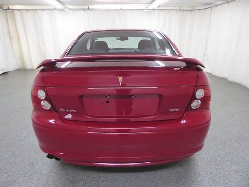 Used 2004 Pontiac GTO w/ Limited Edition Pulse Red RWD image 6