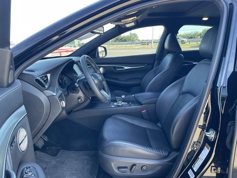 Used 2023 INFINITI QX55 Essential image 14