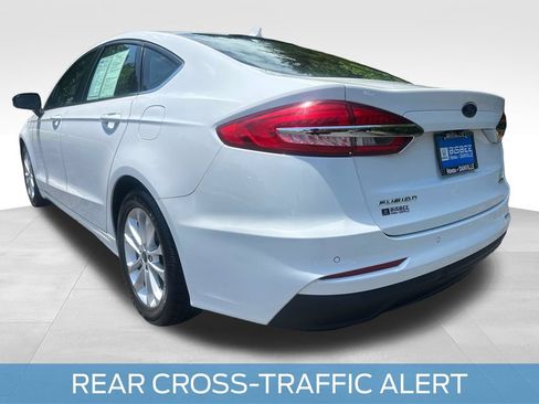 Used 2020 Ford Fusion SE FWD image 4