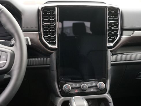 New 2025 Ford Ranger Lariat w/ FX4 Off-Road Package image 23