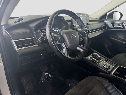 Used 2022 Mitsubishi Outlander SEL Black Edition image 23