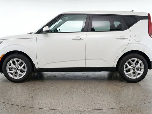 Used 2025 Kia Soul LX w/ LX Technology Package FWD image 5