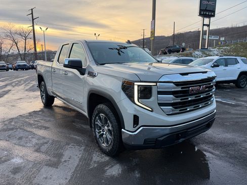 New 2026 GMC Sierra 1500 SLE image 7
