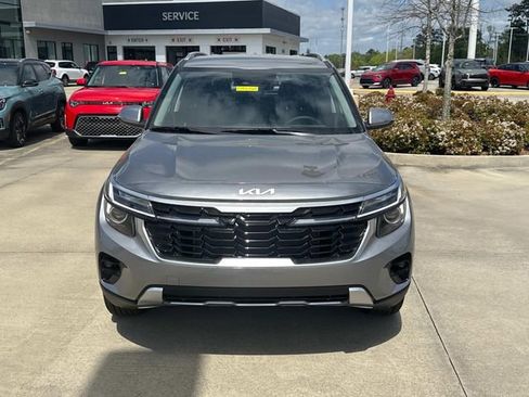 New 2026 Kia Seltos S FWD image 2