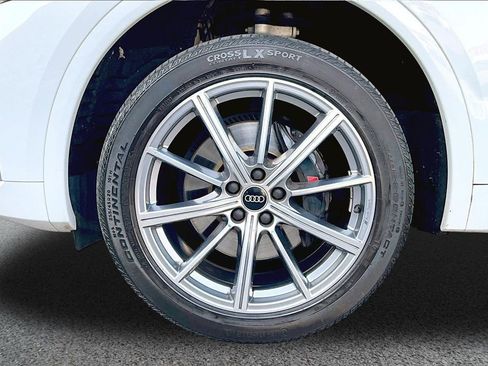 Used 2022 Audi SQ5 Premium w/ Convenience Package image 34