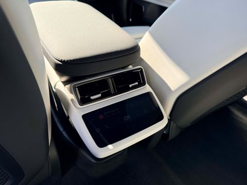 New 2026 Polestar Polestar 4 image 18