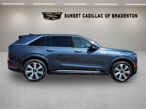 New 2025 Cadillac Escalade IQ Luxury 2 image 8