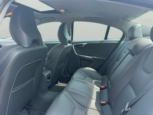 Used 2018 Volvo S60 T5 Dynamic w/ Vision Package AWD/4WD image 10
