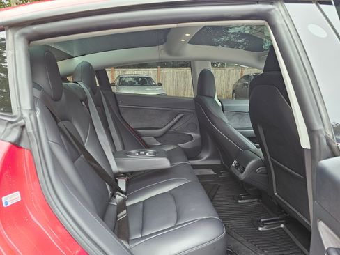 Used 2023 Tesla Model 3 Performance image 11