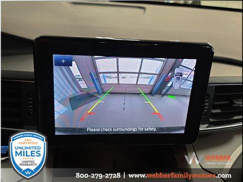 Used 2024 Ford Explorer XLT w/ Equipment Group 202A AWD/4WD image 21