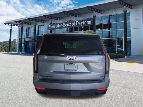 Used 2022 Cadillac Escalade Sport Platinum AWD/4WD image 5