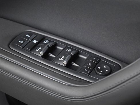 Certified 2023 Maserati Levante GT AWD/4WD image 41