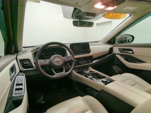 Certified 2023 Nissan Rogue SL w/ SL Premium Package image 30