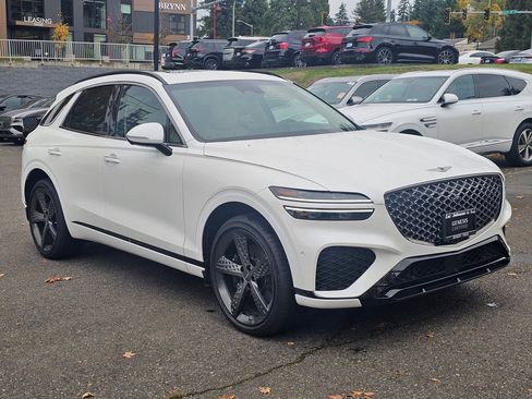 Certified 2025 Genesis GV70 3.5T Sport w/ Sport Advanced Package image 3