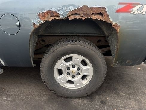 Used 2009 Chevrolet Silverado 1500 LT w/ Power Pack Plus image 6