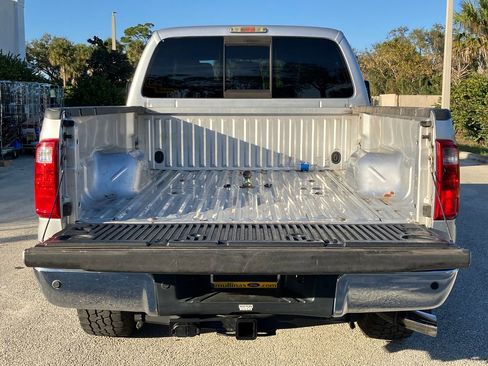 Used 2015 Ford F250 Lariat w/ Chrome Package image 11