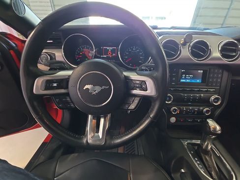 Used 2016 Ford Mustang Coupe RWD image 16