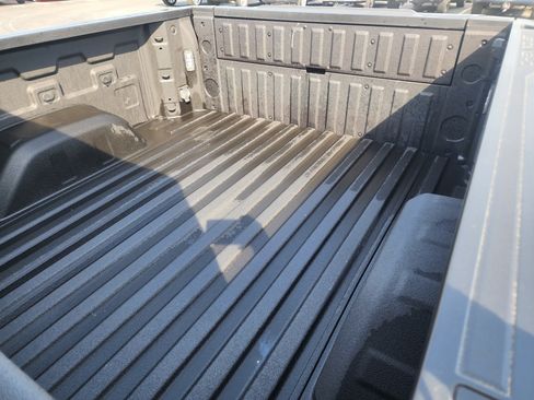 Used 2025 Chevrolet Silverado 1500 High Country w/ Technology Package image 14